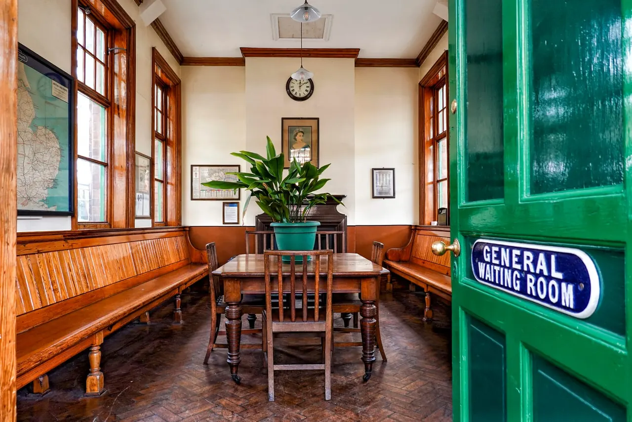Period waiting room at a GCR station