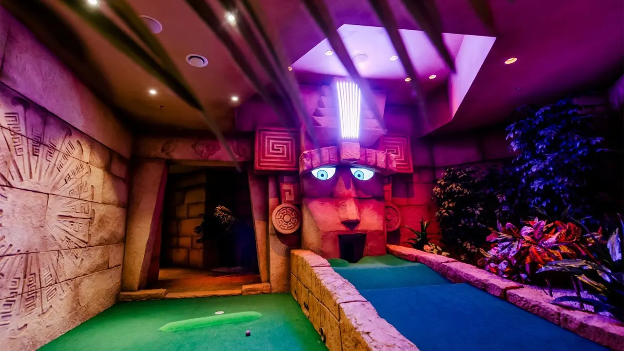 Ancient Explorer course sacred mask at Treetop Golf Leicester