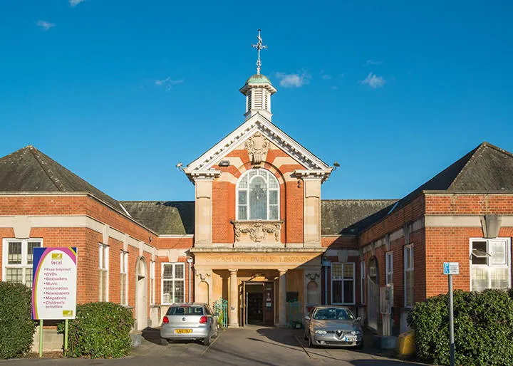 Cheshunt Library