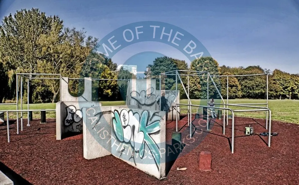 Birmingham - Parkour Park / Street Workout Park - Meriden Park