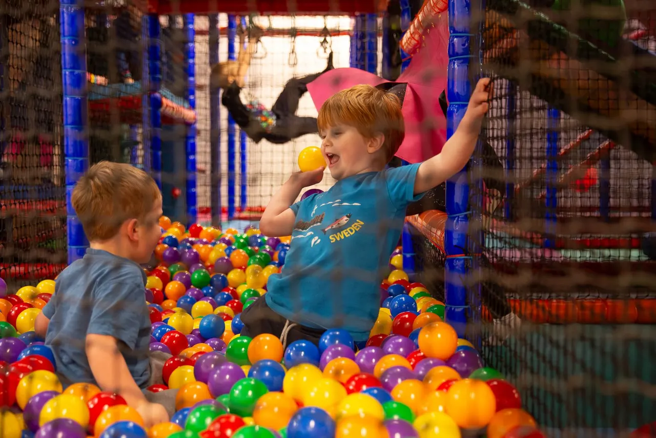 Soft-play frame at Vikings Play Centre Hathern