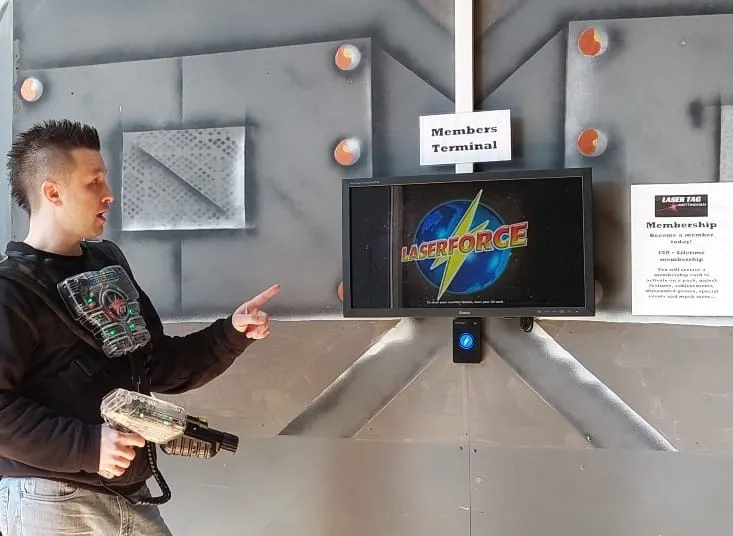 Laser Tag Nottingham lobby and seating area near the arena entrance