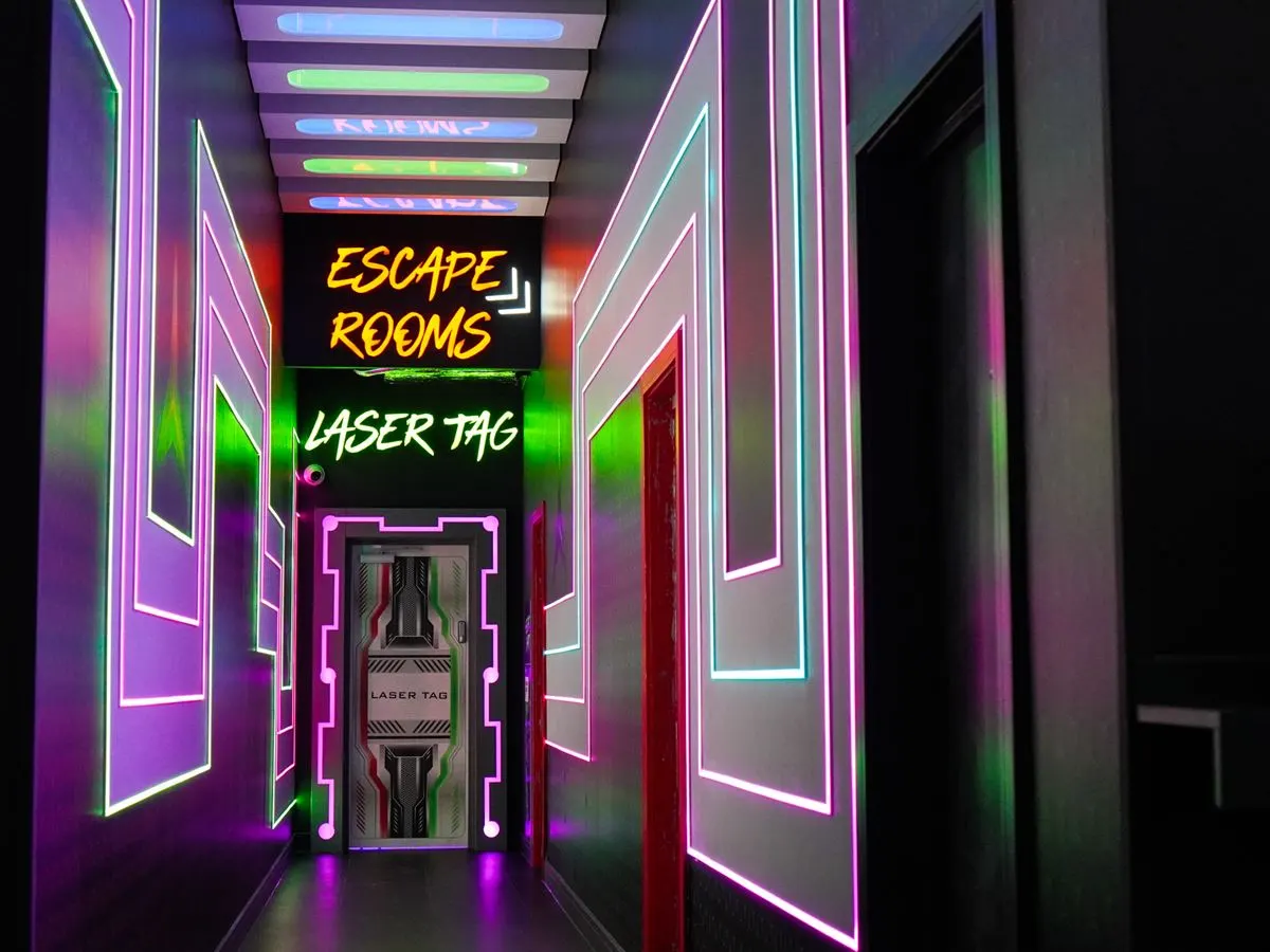 Houdini's Escape Room Experience - Redditch