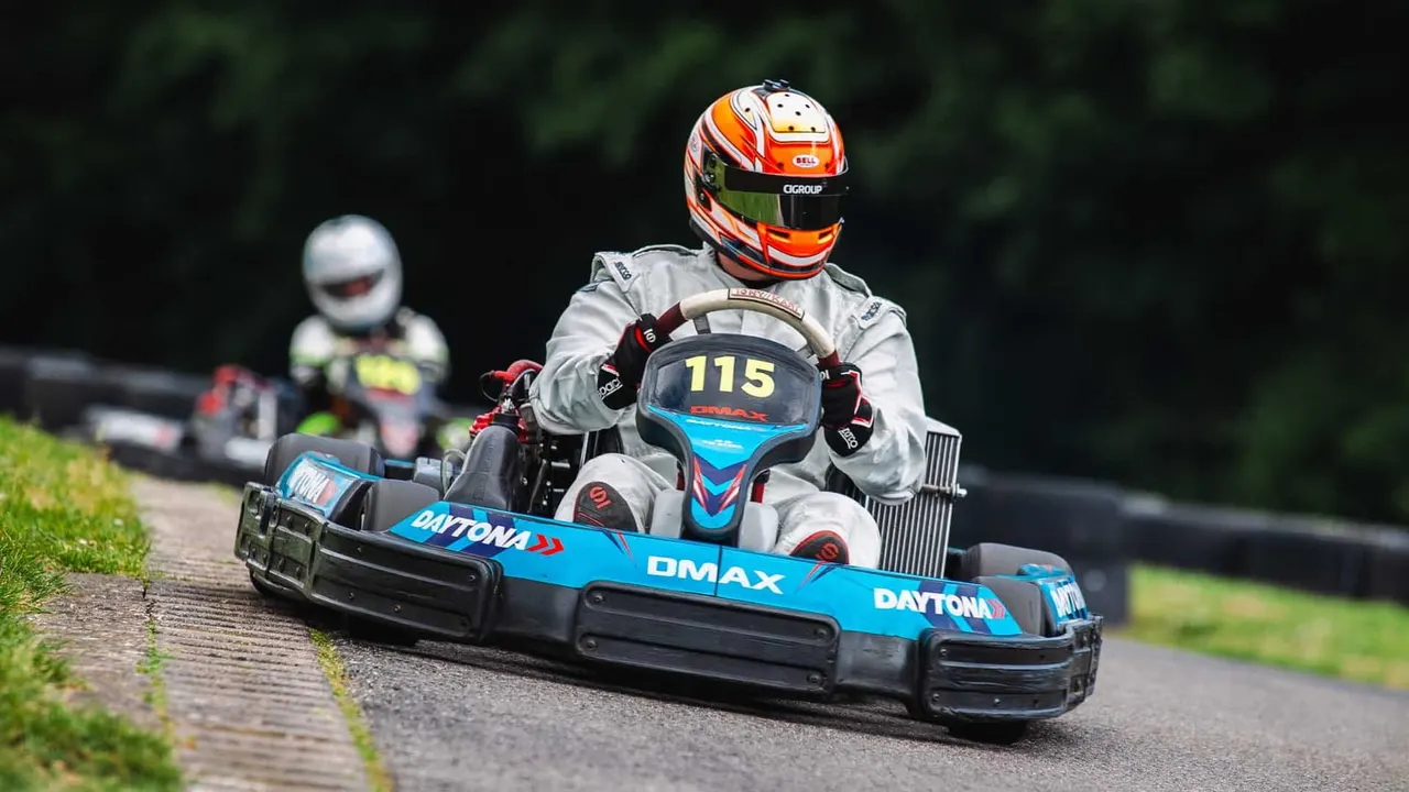 DMAX kart practice on Daytona outdoor track