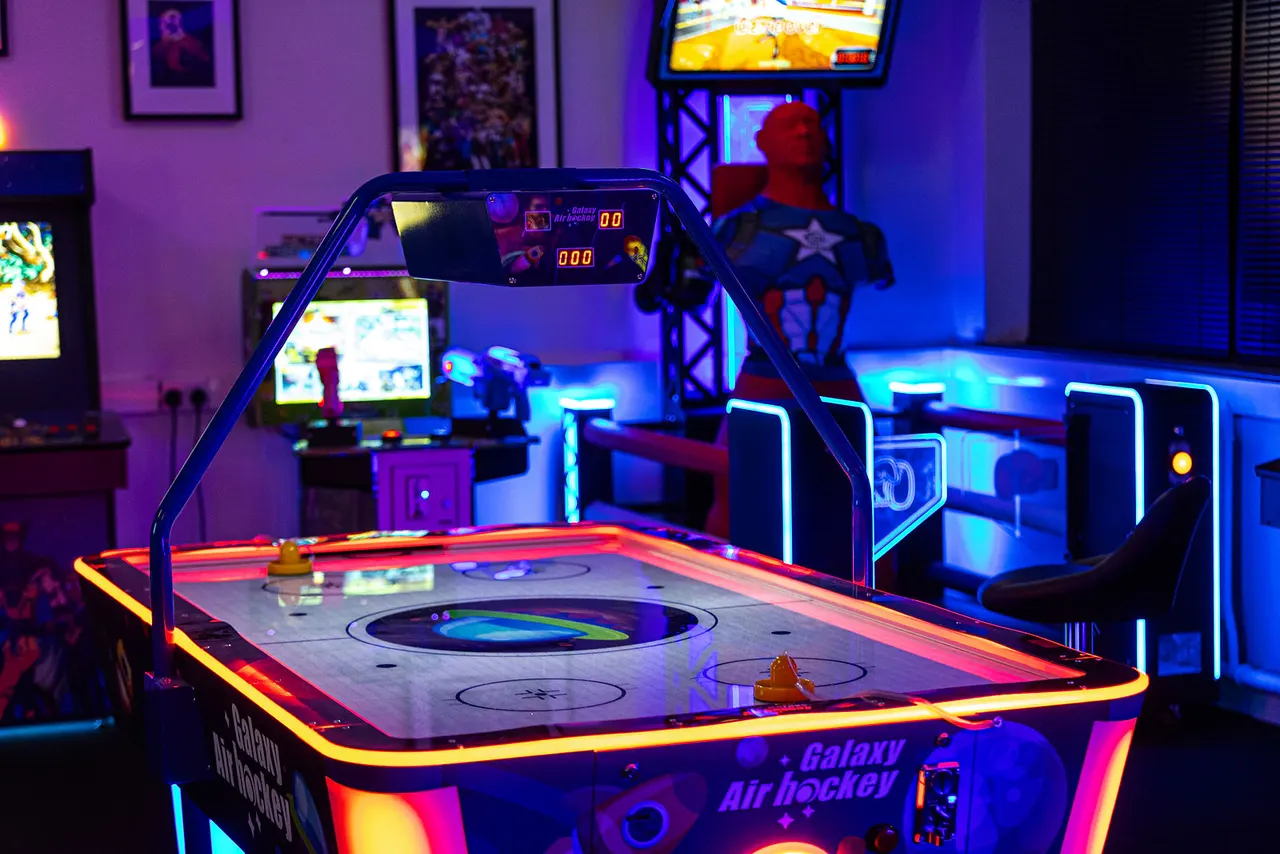 Level Up Entertainment main arcade floor hero