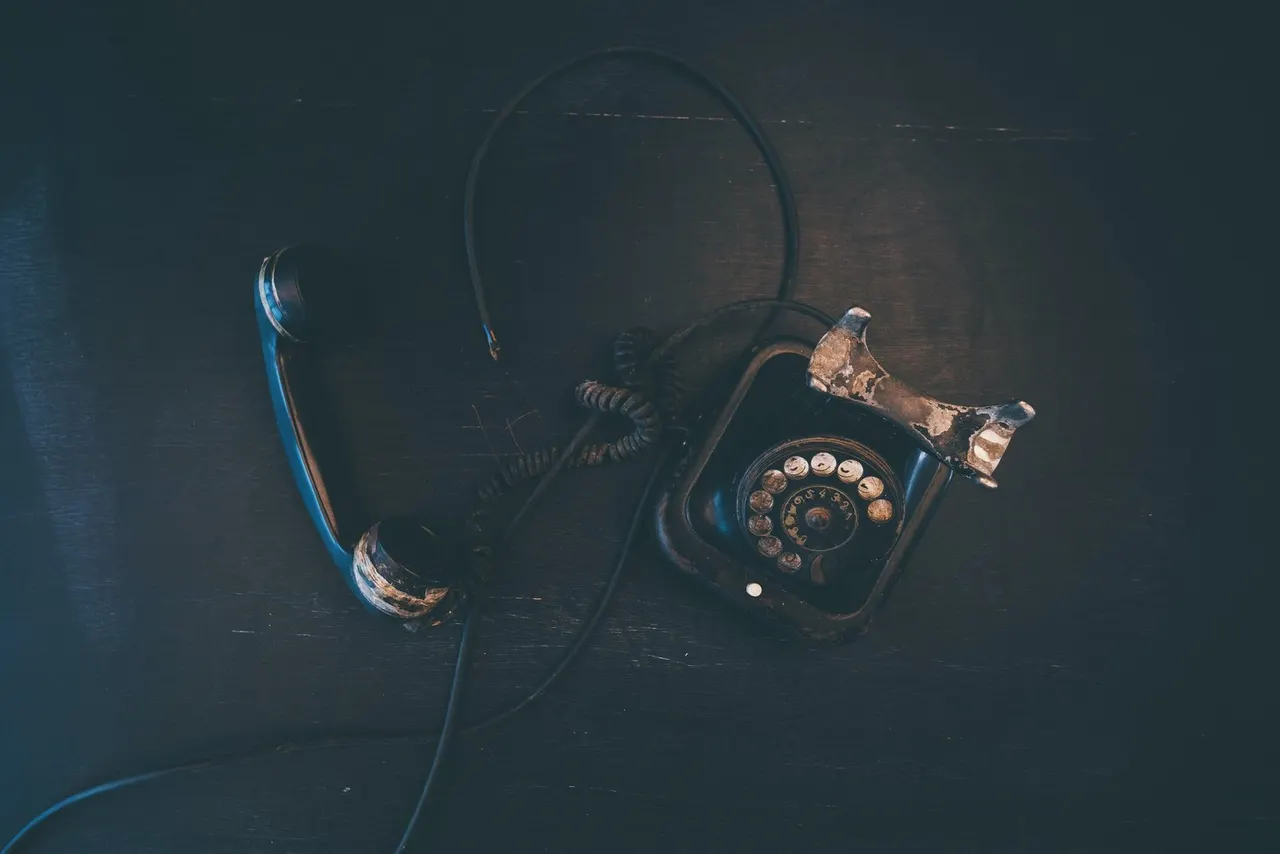Black vintage landline telephone prop in Break Free Leicester escape room