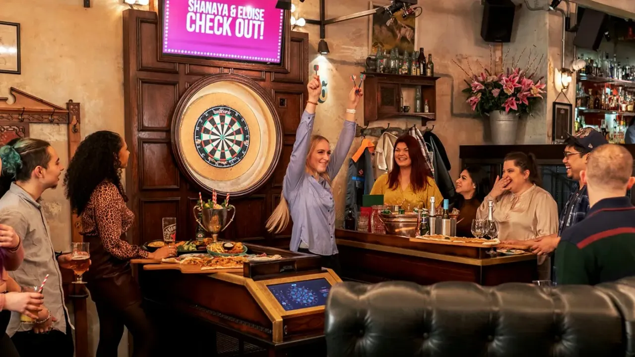 Board Game & Play Cafés in Glasgow