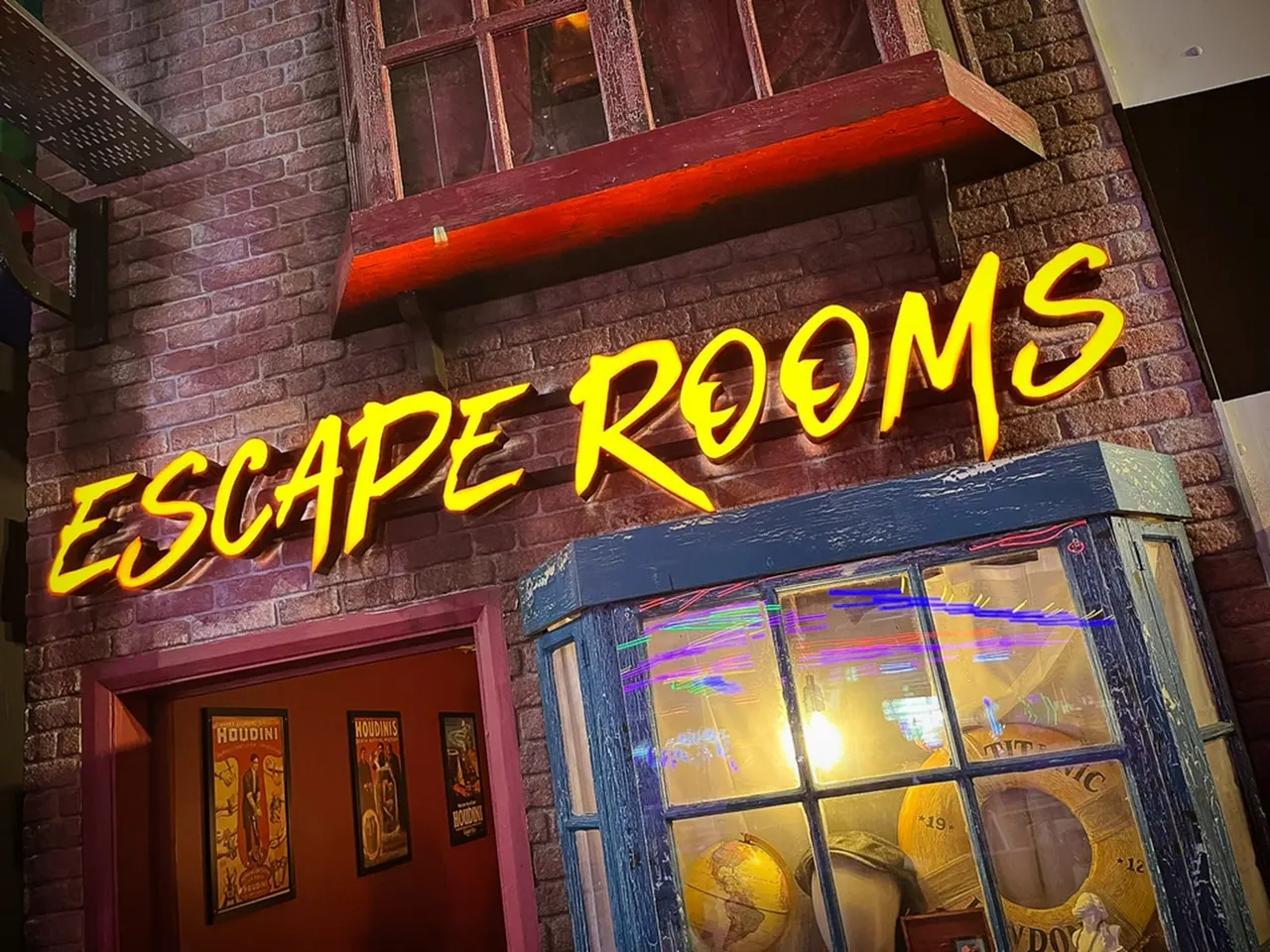 Houdini’s Escape Room Experience - Wakefield