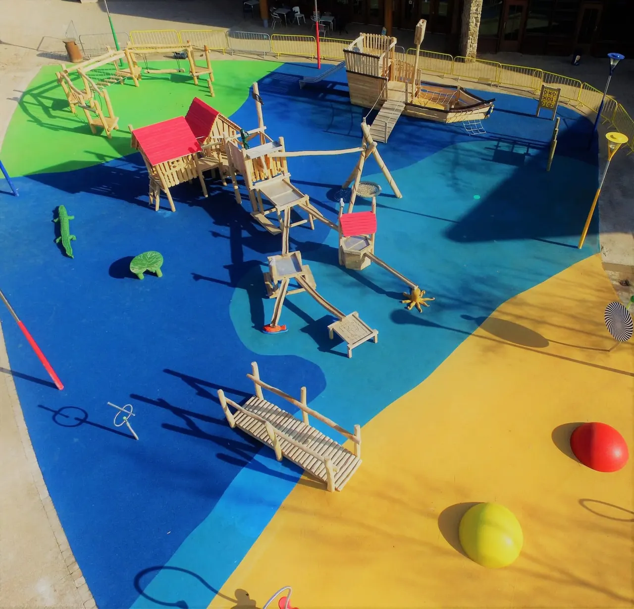 Conkers Cove splash park interactive water play