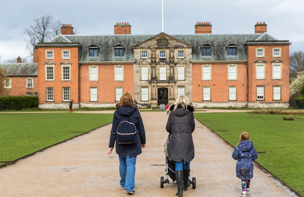 Country Parks & Nature Reserves in Manchester